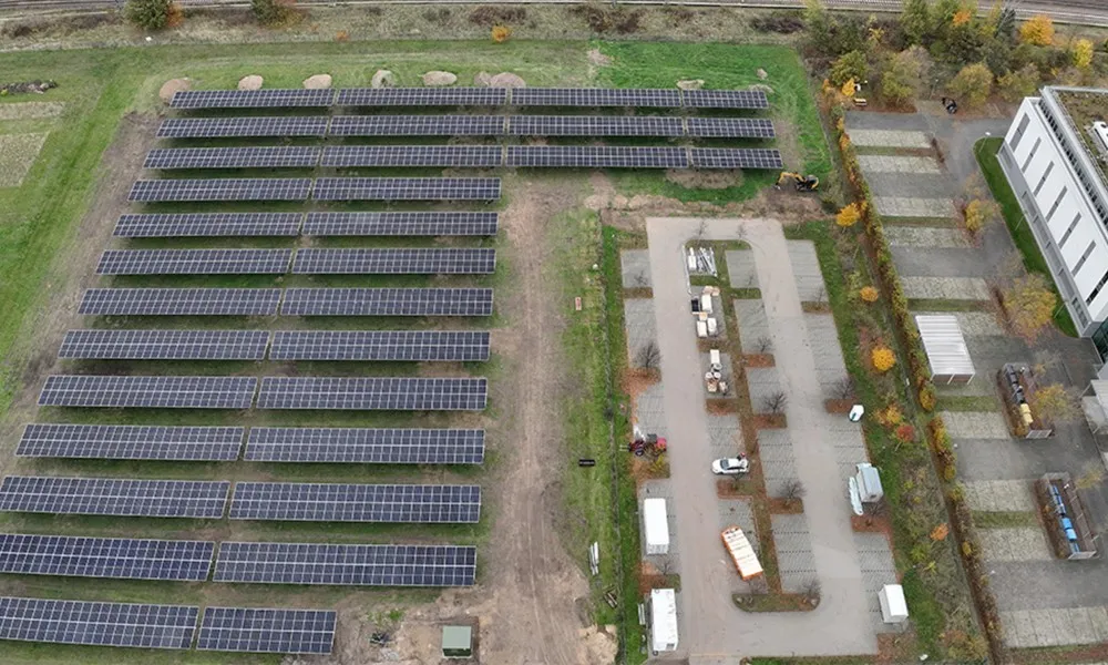 Sonnenstrom für das Max Planck-Institut In Potsdam Sonnenstrom für das Max Planck-Institut In Potsdam